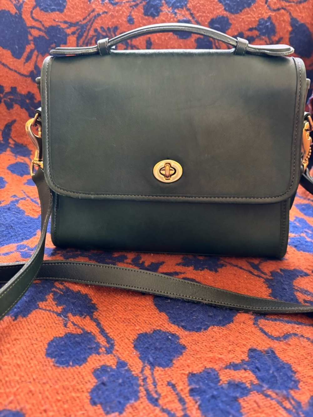 Coach bottle green leather court bag